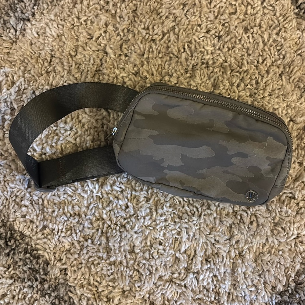 Lululemon Belt Bag
